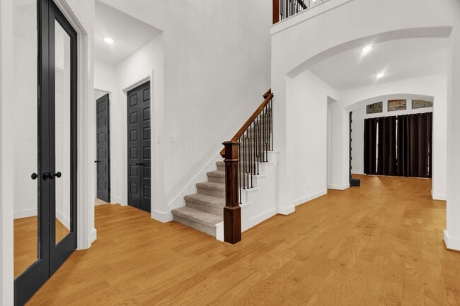 Photo - Beautiful Home with Pool in Missouri City