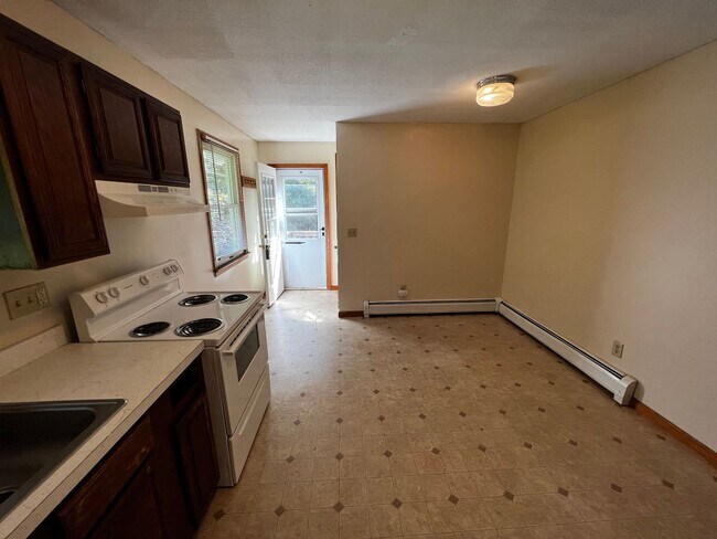 Building Photo - 35A-B North Whitney Street
