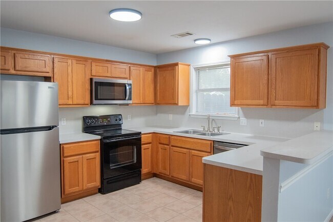 Foto del edificio - 1735 Rock Hollow Loop