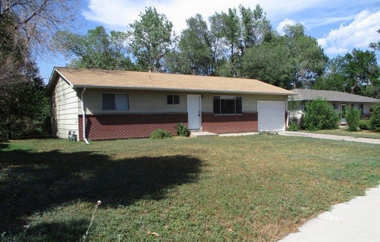 Primary Photo - 3-Bedroom Home In A Great Location!