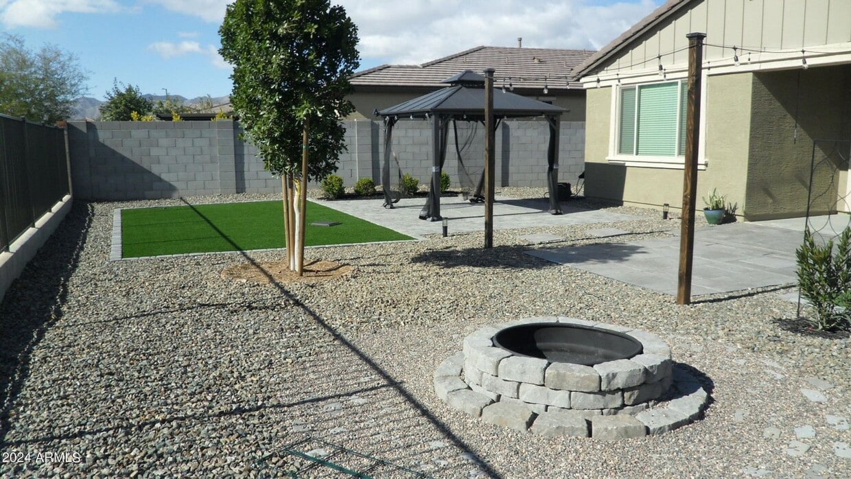 Building Photo - Great Home! Ready to Move Into - Zanjero Trails!