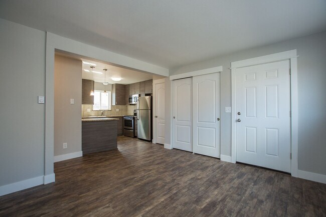 Foto del edificio - 2628 Redwing Rd