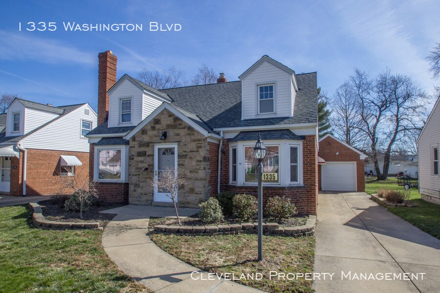 Primary Photo - Stunning Mayfield Hts Cape Cod