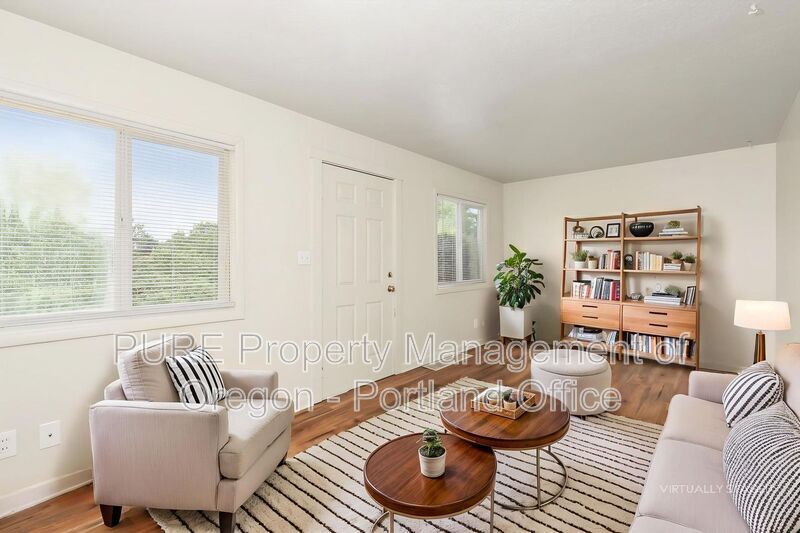 Photo - 6924 N Amherst St