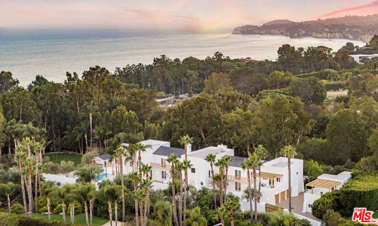 Foto principal - 27405 Pacific Coast Hwy