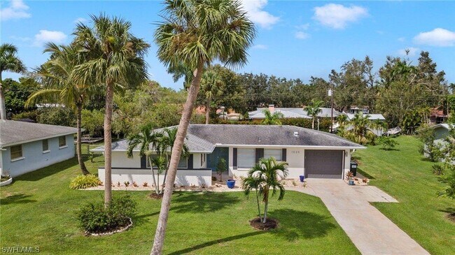 Building Photo - 1039 El Mar Ave