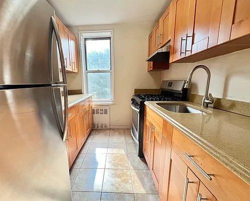 Foto del edificio - 1 bedroom in BRONX NY 10451