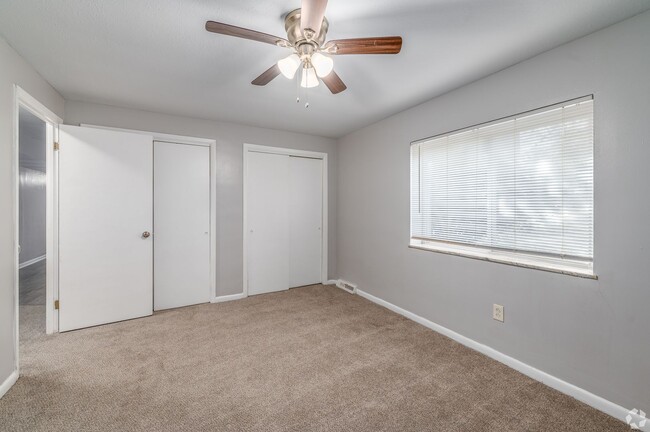 Interior Photo - Shady Cove Apartments