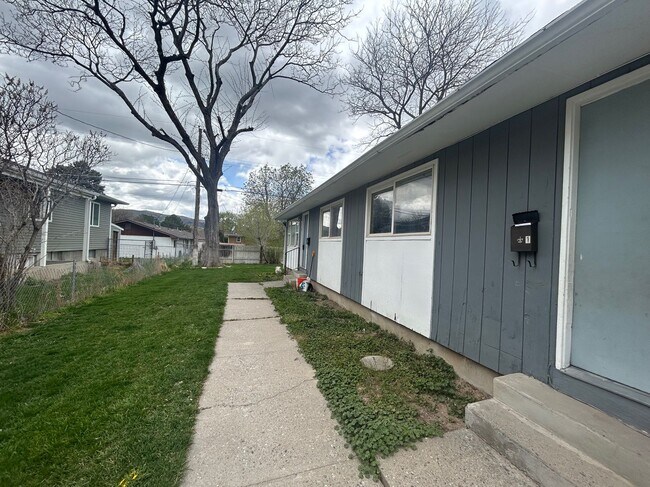 Foto del edificio - 547 Poole-2