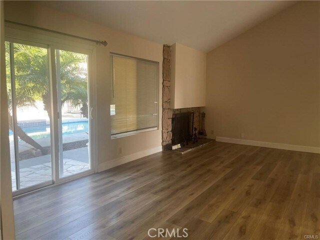 Building Photo - 1246 Kinglake Dr