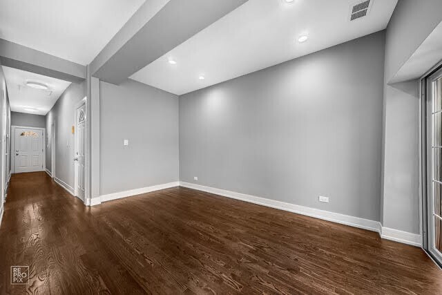 Foto del edificio - 1510 N Maplewood Ave