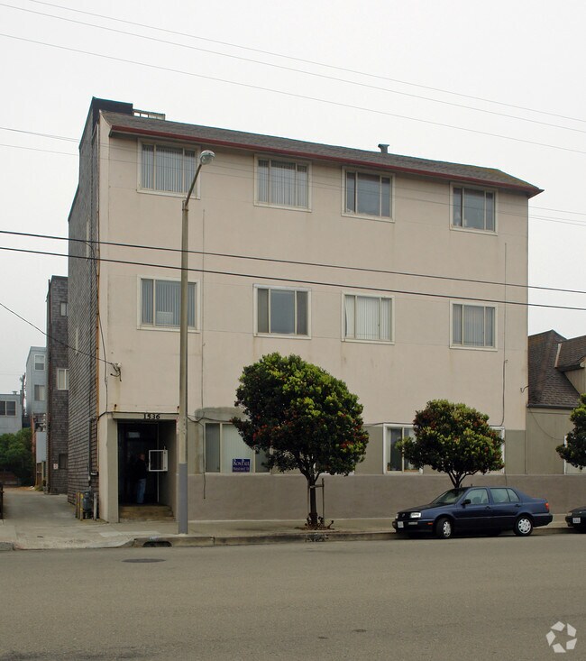 Foto del edificio - Outer Sunset Apartments