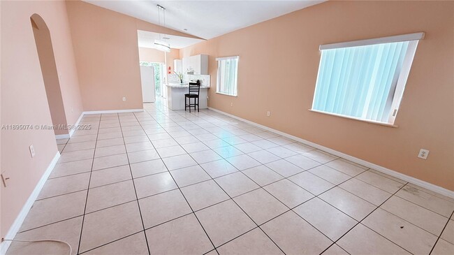 Building Photo - 13936 SW 281st Terrace