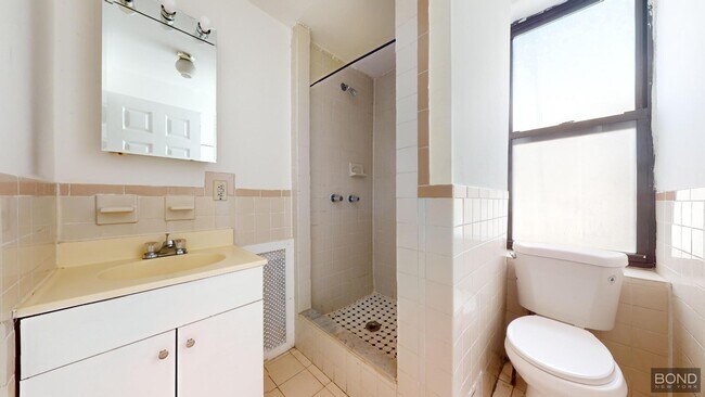 Foto del edificio - 214 First Avenue