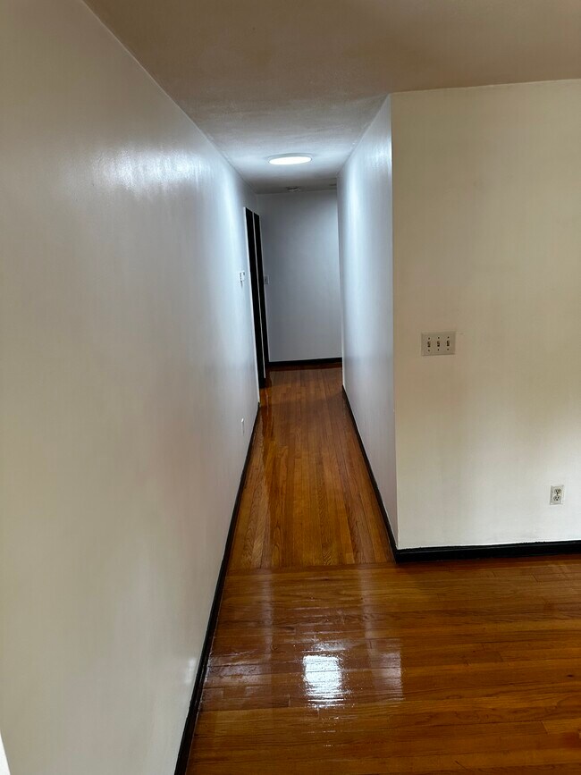 Building Photo - 1193 Boylston St