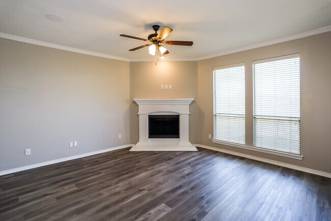 Building Photo - 10701 Hawks Landing Rd