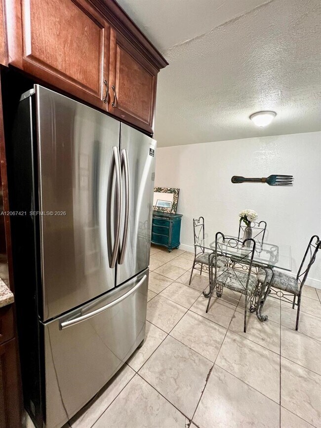 Foto del edificio - 6023 SW 69th St