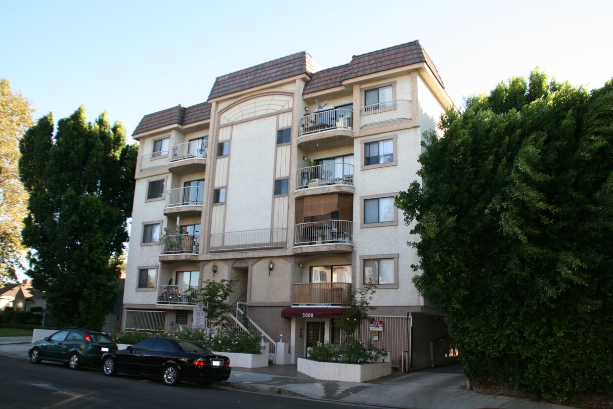 7 Apartments for Rent in Valley Village, CA Westside Rentals