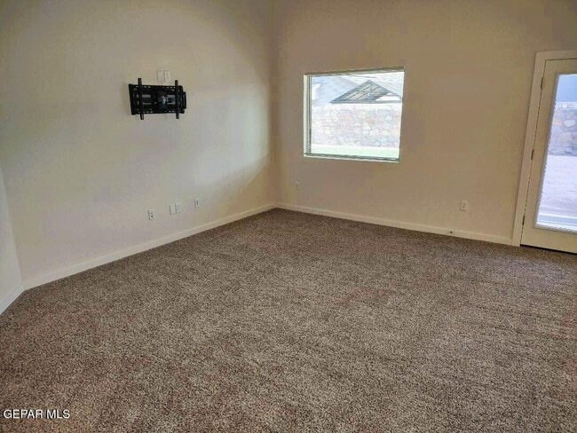 Building Photo - 14725 Tierra Fortaleza Ave