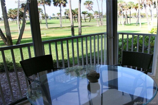 Building Photo - 5571 NE Gulfstream Way