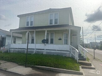 Building Photo - 164-166-166 S Cypress Ave
