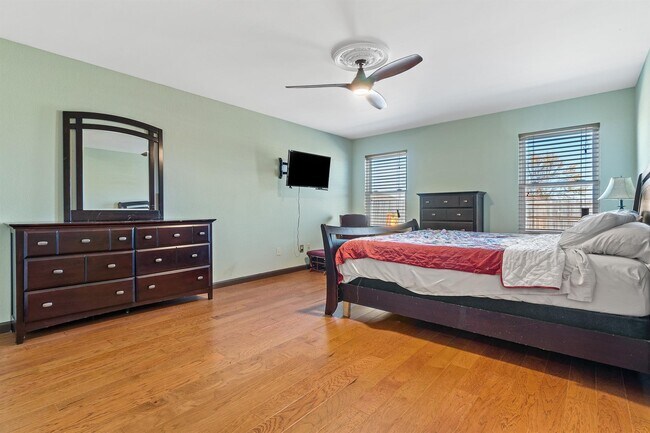 Foto del edificio - 120 Live Oak Ln