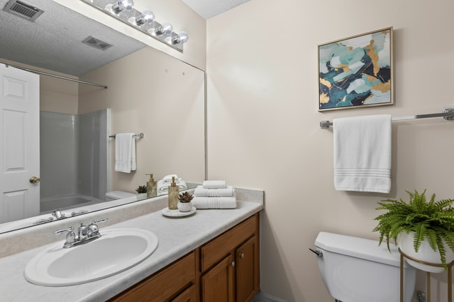 Foto del edificio - 6294 Hickory Ln Cir