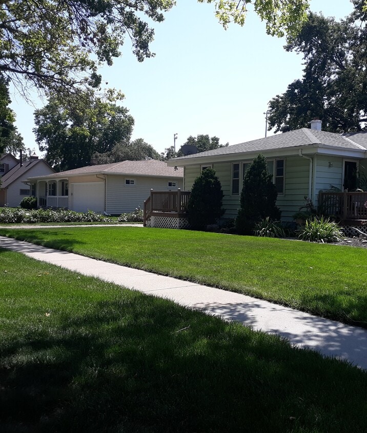 4954 S 136th St Unit N/A, Omaha, NE 68137 Condo for Rent in Omaha, NE