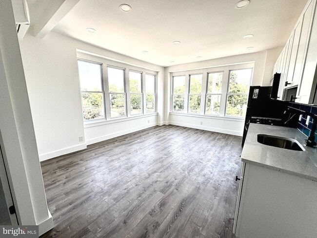 Building Photo - 30 Haddon Ave