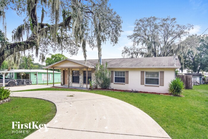 Primary Photo - 9412 Pineridge Ave