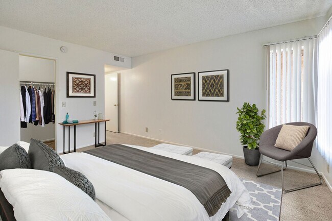 Foto del interior - The Benezra Family Limited Partnership 2 LP