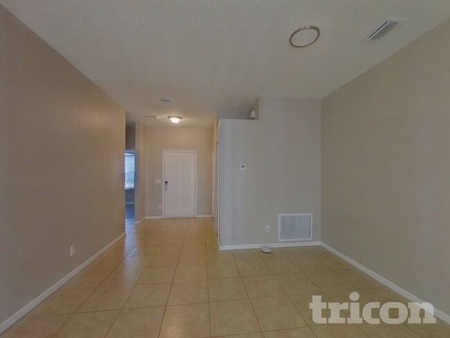 Building Photo - 10314 Goldenbrook Way