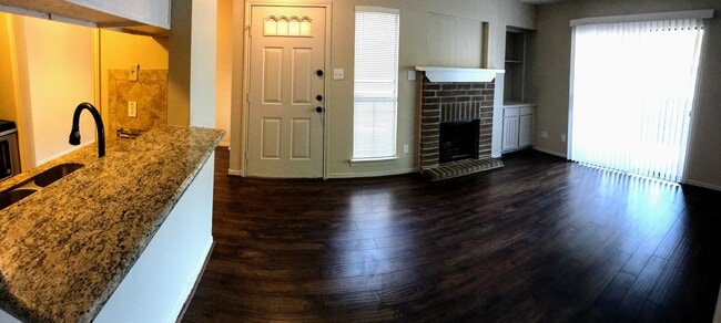 Living Room - 3500 Tangle Brush Dr