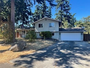 Building Photo - 1168 W Tulip Ct