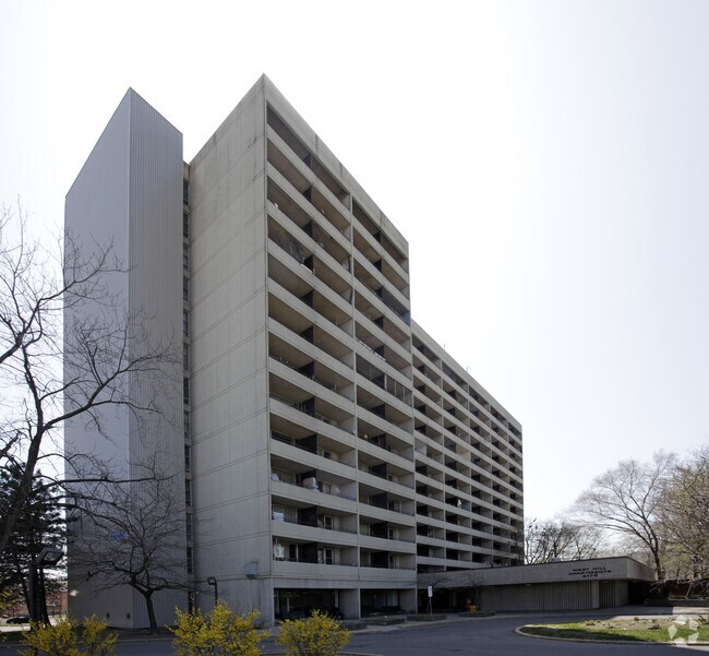 Foto principal - West Hill Apartments