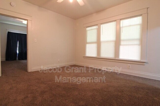 Building Photo - 360 Basalt