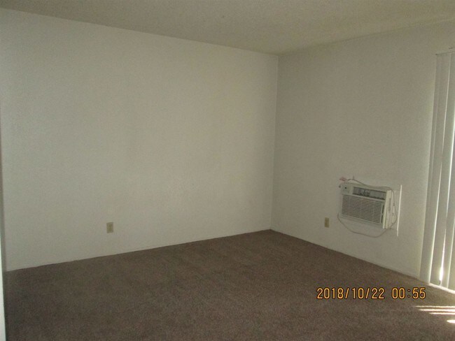 Building Photo - 2450 Lymbery St