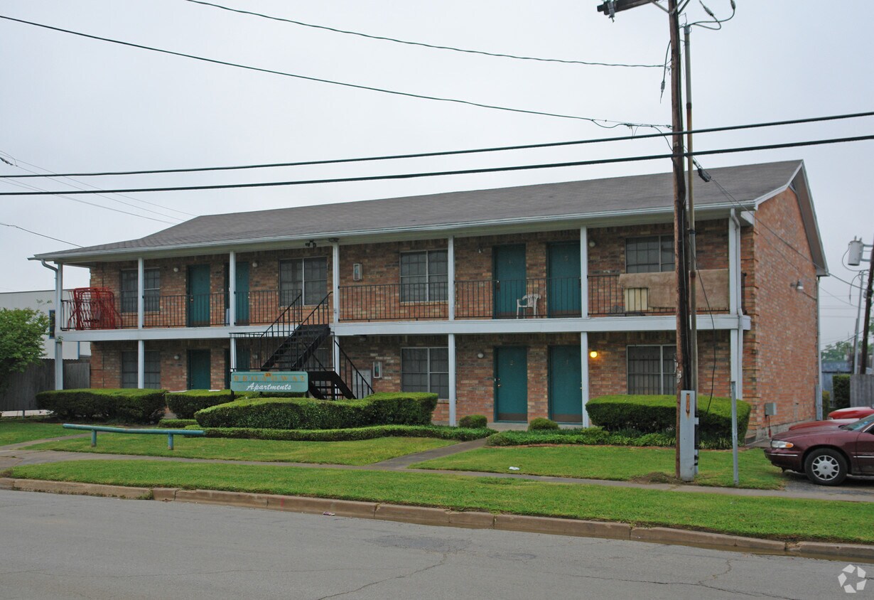 2670 Broadway, Beaumont, TX 77702 Apartments in Beaumont, TX