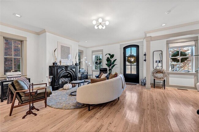 Foto del edificio - 242 SW D St