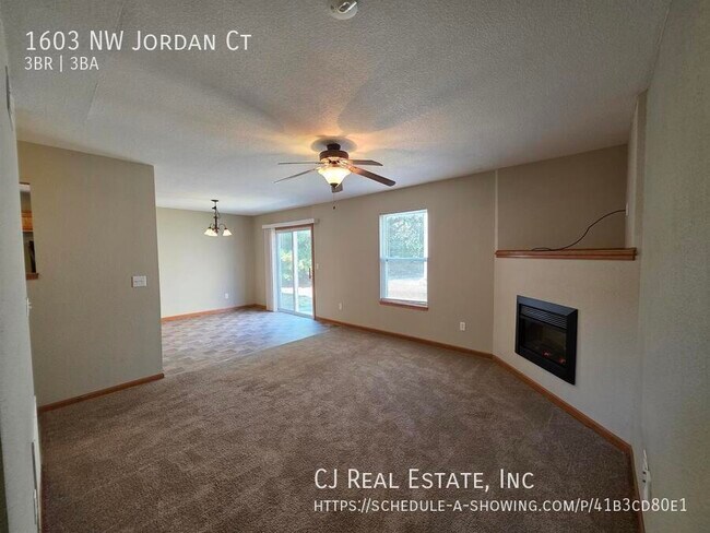 Foto del edificio - 1603 NW Jordan Ct