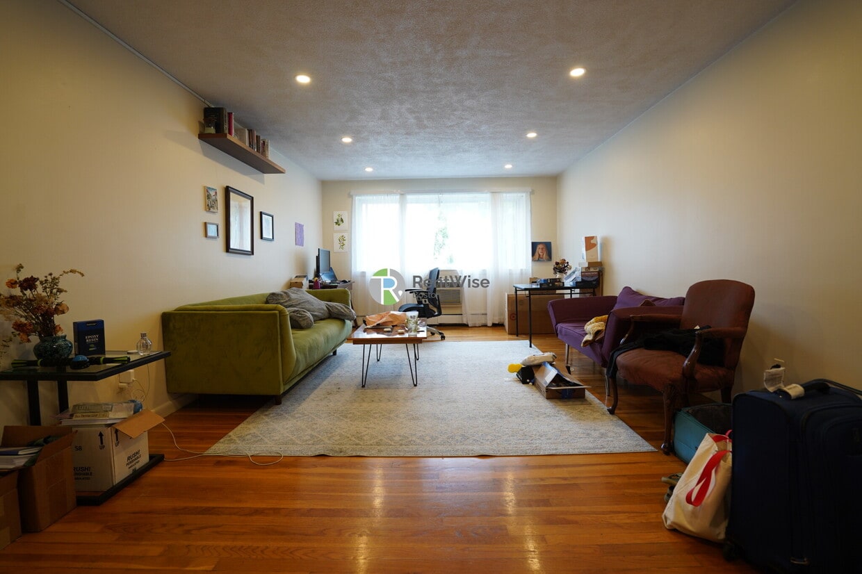 Primary Photo - 20 Radcliffe Rd