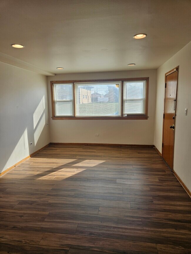 Sala de estar - 7926 S Kedzie Ave