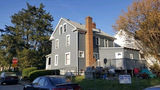 Primary Photo - 165 E Tompkins St