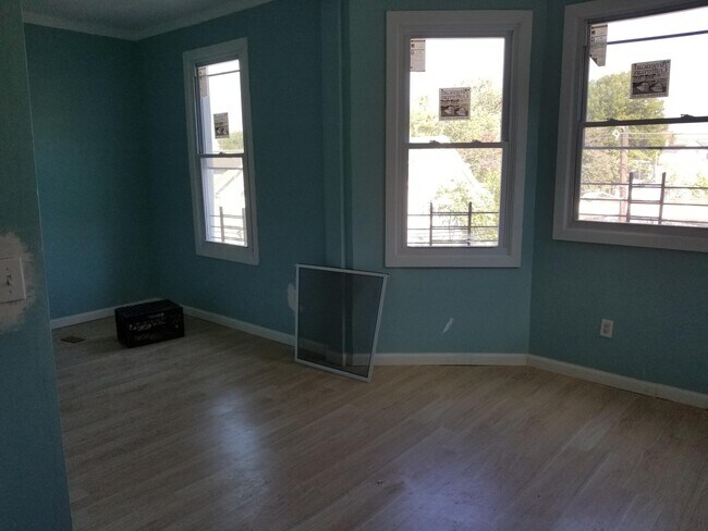 Foto del edificio - 1174 Clinton Ave