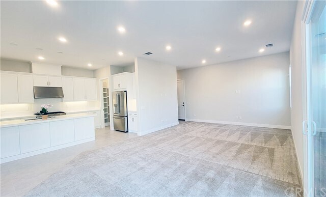 Building Photo - 107 Glance