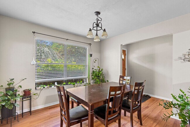 Foto del edificio - 3 Bedroom 2 Bath in Valwood