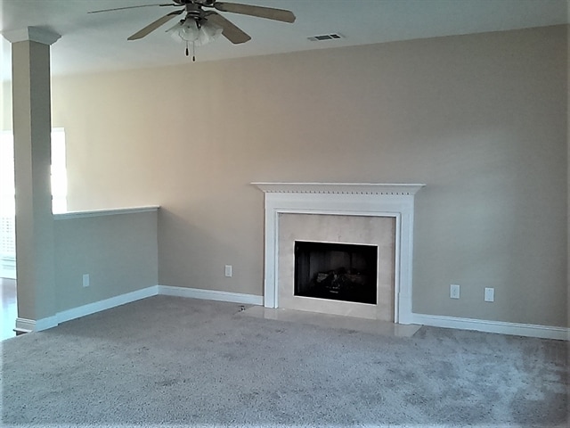 Building Photo - 7037 Oak Brook Terrace
