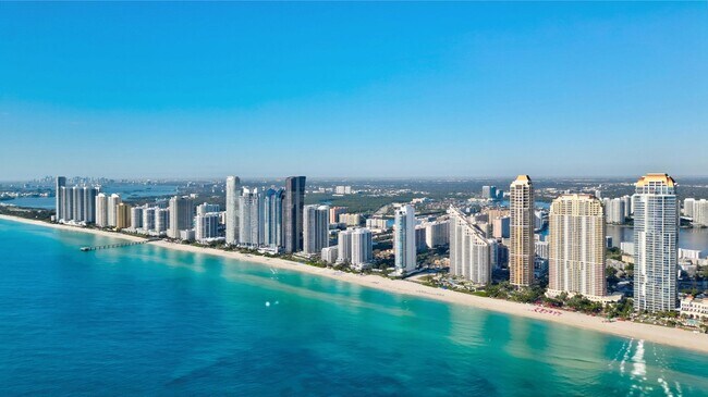 Foto del edificio - 17901 Collins Ave