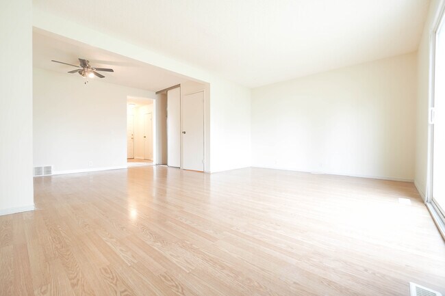 Photo du bâtiment - Heritage Place