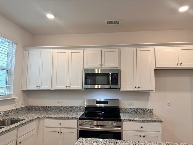 Foto del edificio - 214 Banner Rd